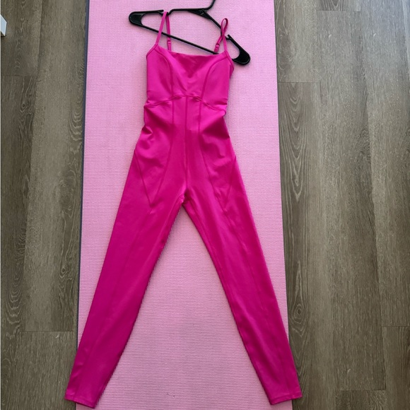 L*Space Workout Jumpsuit - Picture 4 of 6